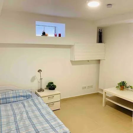 Souterrain Budget * Stockstadt am Main